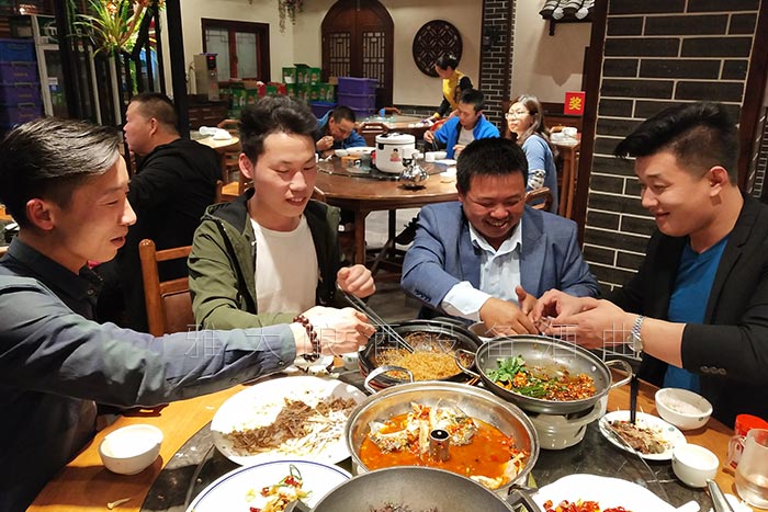 純糧酒飲后不上頭，不口干