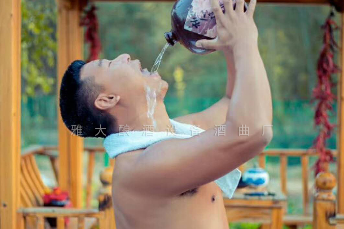 1-7愛好喝酒之人，因酒而歡，因酒而滿足.jpg