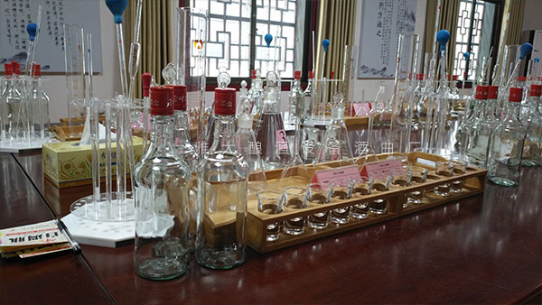 不銹鋼釀酒設備：你要害怕“勾兌”白酒到什么時候？