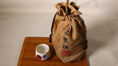用白酒生產設備釀小曲固態(tài)白酒，怎樣操作出酒才多？