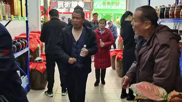 老酒鬼變身釀酒師，用不銹鋼釀酒設備釀出精致生活！