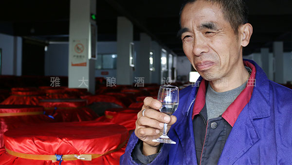 用蒸酒設(shè)備做酒，這些環(huán)節(jié)操作不當(dāng)易引起酒苦！