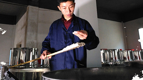 釀酒用生料釀酒設(shè)備做生料酒可行嗎？口感好不好？
